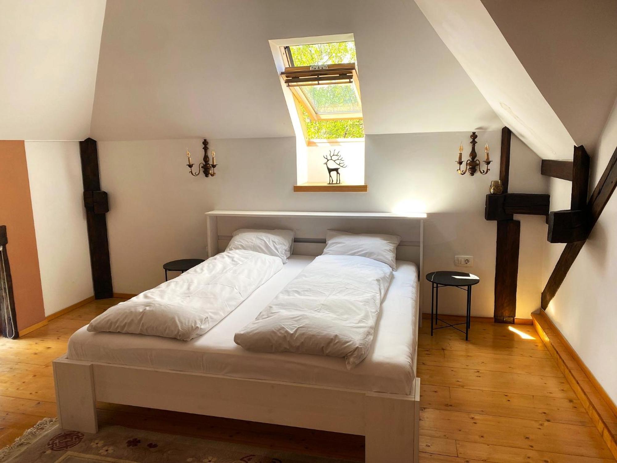 Rose'S Oldtown Apartment Braşov Extérieur photo